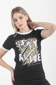 Remera STAY ALIVE VT15803