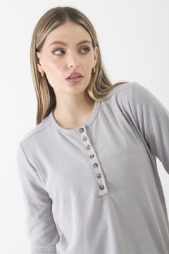 Remera Morley Vintage Botones MARCIAL