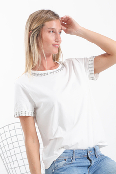 Remera Piedras VT734