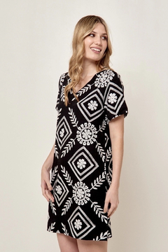 Vestido Bordado Con Manga VT 3005/3006/3007 - tienda online