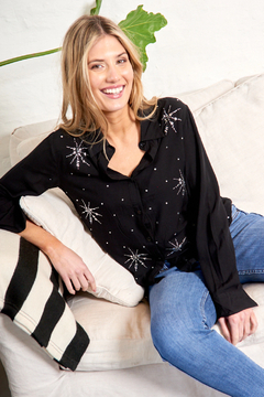 Camisa Con Stras VTK 4006
