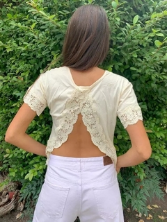 REMERA ESPALDA ABIERTA SUCHI VTK 71 - comprar online