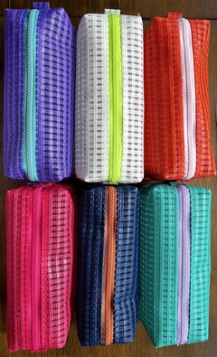 Necessaire de Treliça na internet