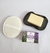 Conjunto Prato oval branco com Saboneteira Organic ocean+ Brinde