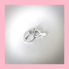 Dije de Corazón con Llave en Acero Quirúrgico