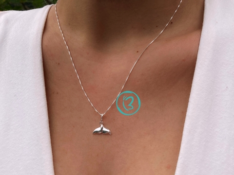 Colar com Pingente Rabo de Baleia - Prata 925 - comprar online