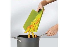 Tabla picar flexible con mango en internet