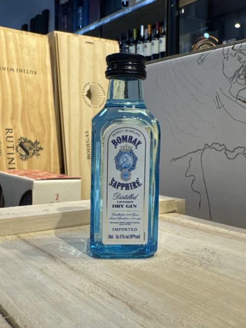 GIN BOMBAY SAPPHIRE MINIATURA LONDRON DRY DE 50CC