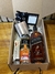 CAJA REGALO MEDIANA + BLACK LABEL 1L + PETACA + ESCABECHE POLLO + MOSTAZA MAILLE + BOCADITOS MARROC - CLIN