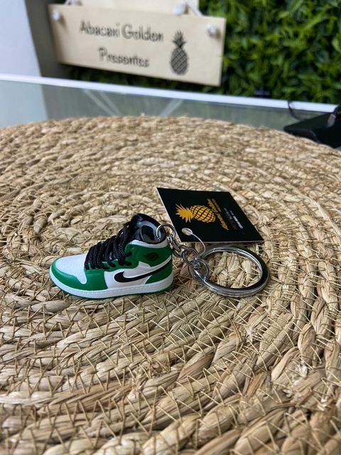 Chaveiro Tenis Verde ( Jordan)