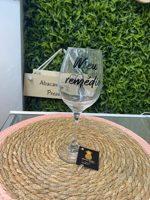 Taça Meu Remédio Vinho