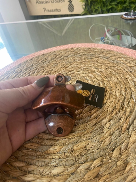 Abridor Garrafa Parede Rose Gold