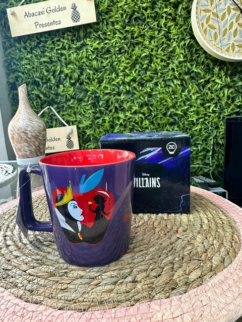 Caneca Rainha Má