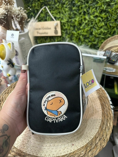 Estojo/Necessaire De Boa Capivara - comprar online