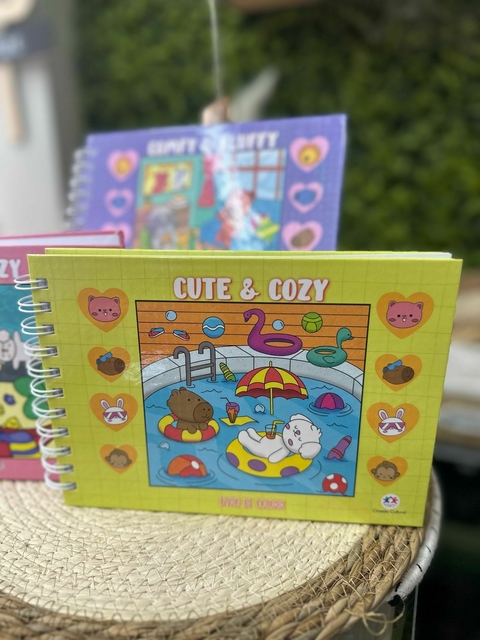 Livro Colorir Comfy & Cozy Amarelo - comprar online