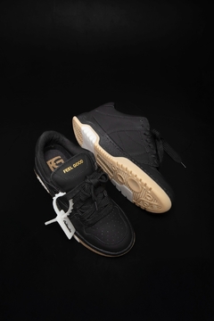 Valencia Distint Black Feel Good - comprar online