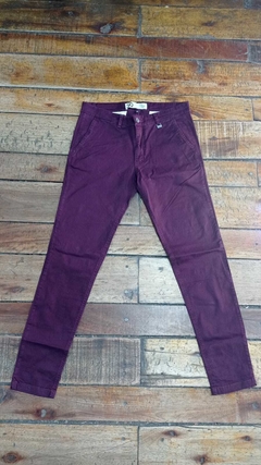 Pantalon Chino El Don Bordo - comprar online