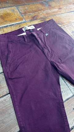 Pantalon Chino El Don Bordo - tienda online