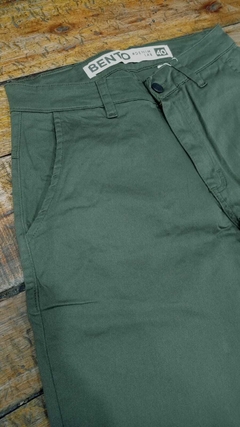 Pantalon Chino Bento Verde Tobillero - Giocatore