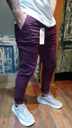 Pantalon Chino El Don Bordo