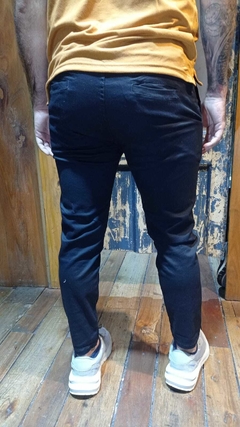 Pantalon Chino Bento Negro Skinny - Giocatore