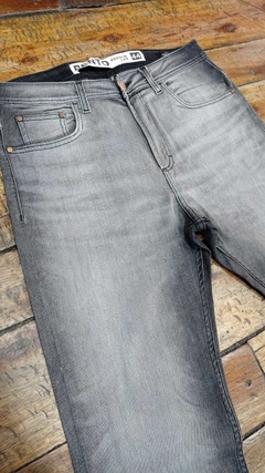 Pantalon Vinilo Bento