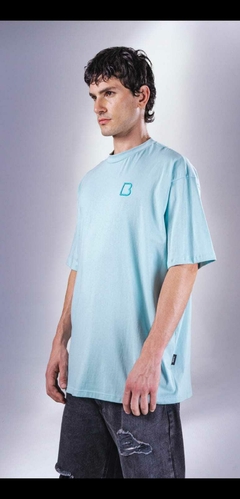 Remera BENTO Bordada en internet