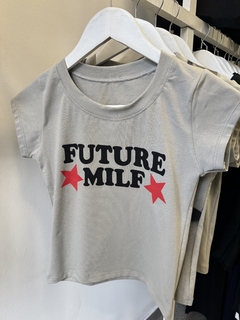 Baby tee future milf - tienda online