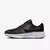 NIKE RUN DEFY na internet