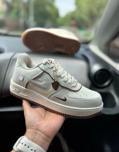 AIR FORCE 1 MARRÓN