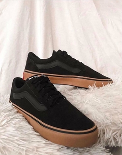 VANS NEGRO C/MARRÓN