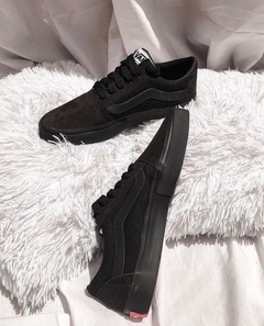 VANS NEGRO TOTAL