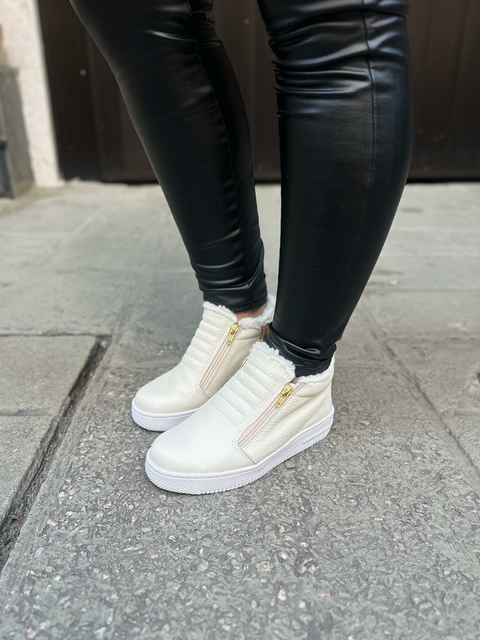 TÊNIS BOOT FORRADO COM PELO EM COURO Off-White - BOOT BEE 2.0