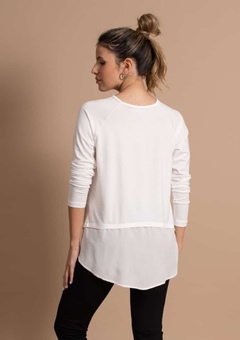 REMERA CON DETALLE - comprar online