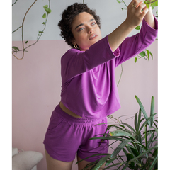 Shorts Moletinho roxo na internet
