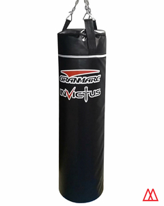 Bolsa de entrenamiento de boxeo de 1,10 metros marca GranMarc, sin relleno, color negro con logotipo en la parte frontal.
