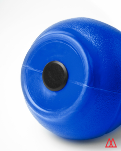 Pesa rusa kettlebell de PVC de 10 kg, vista desde abajo, color azul.