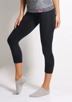 Calza Capri Mora Essential en internet