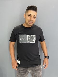 Camiseta New Era Core Branded Craquelado