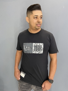 Camiseta New Era Core Branded Craquelado - comprar online