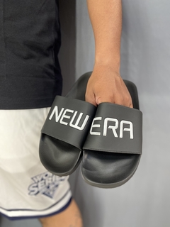 Chinelo Slide New Era Preto