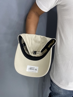 Boné New Era Stone Bege - loja online
