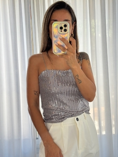 Top INE lentejuelas