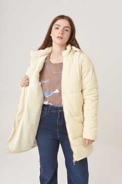 Parka de corderoy, forrada con corderito . Importada. Calidad premium. en internet