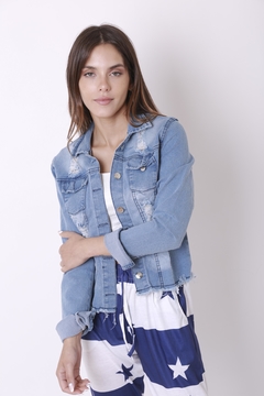 Imagen de Campera de jean elastizado, terminación rustica.
