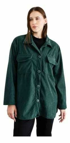 Camisaco oversize de corderoy, con botones. - Proverbio