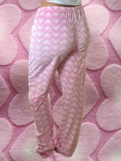 Pantalón pijama de plush. Estampas variadas. - tienda online
