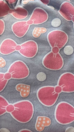 Pantalón pijama de plush. Estampas variadas. - comprar online