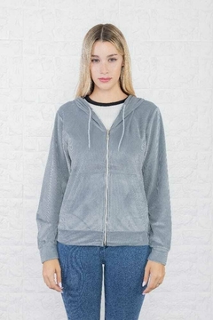 Campera de corderoy , con corderito en el interior. en internet