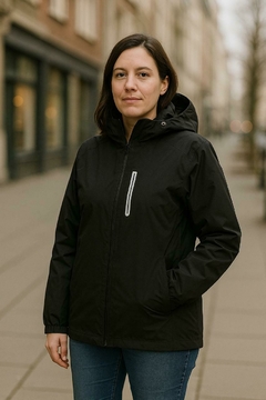 Campera Unisex, de tela impermeable y plush en el interior. en internet